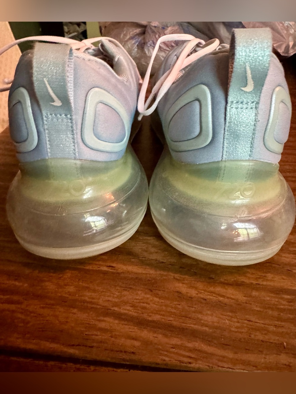Nike - Picture 3 of 4